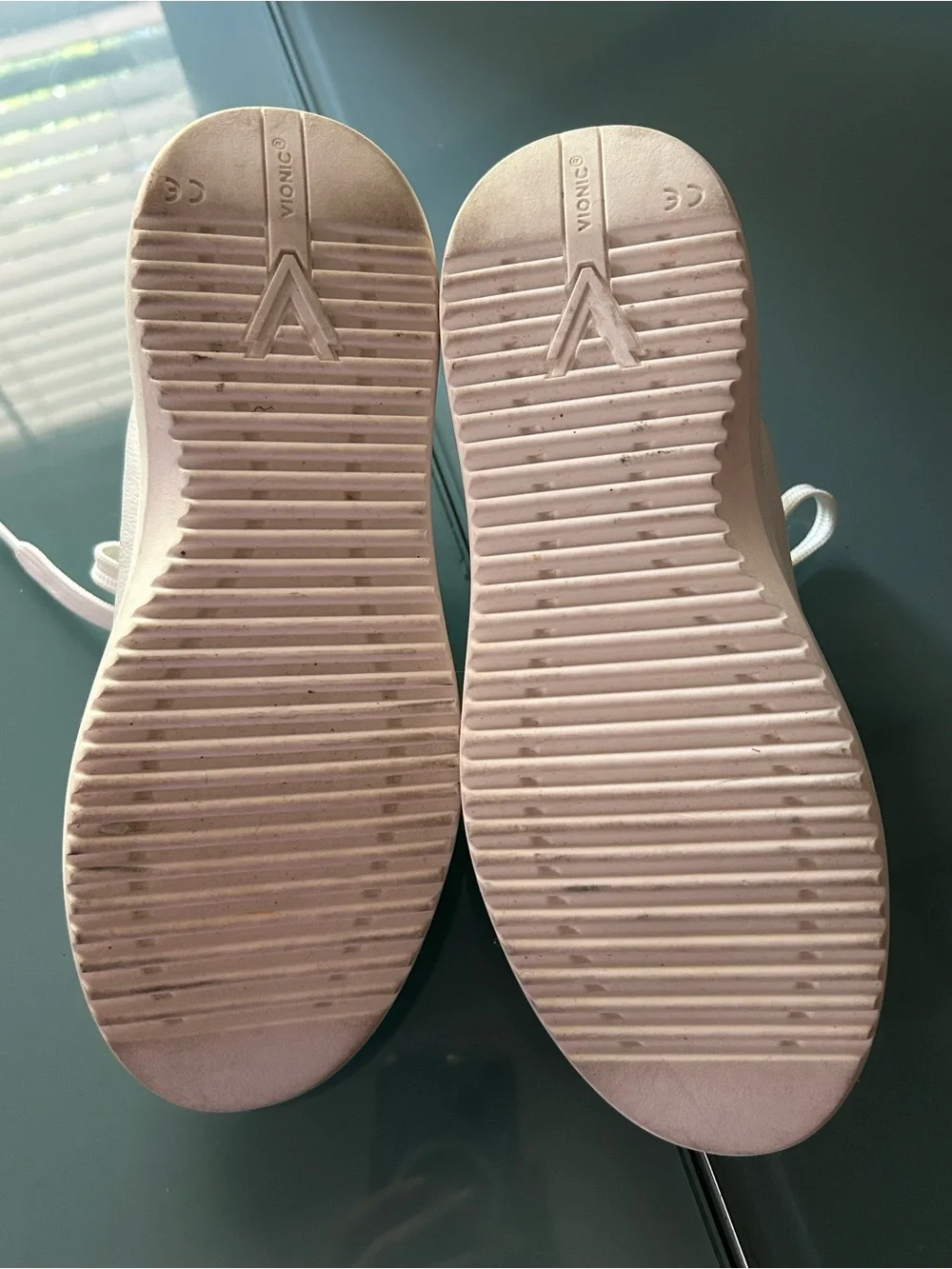 Vionic kearny laceup